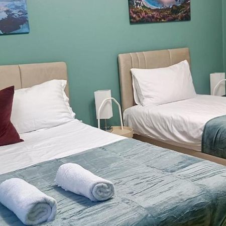 Deluxe Apartment - 1 Min Away From Camden Market And Station ロンドン エクステリア 写真