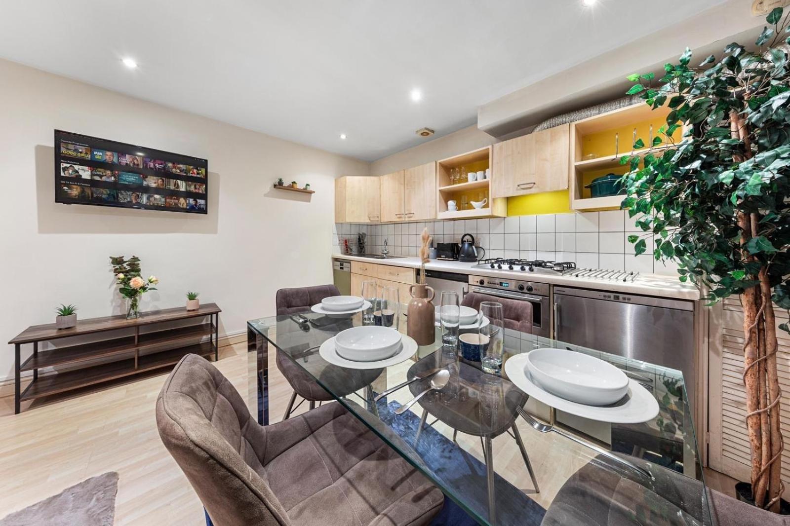Deluxe Apartment - 1 Min Away From Camden Market And Station ロンドン エクステリア 写真