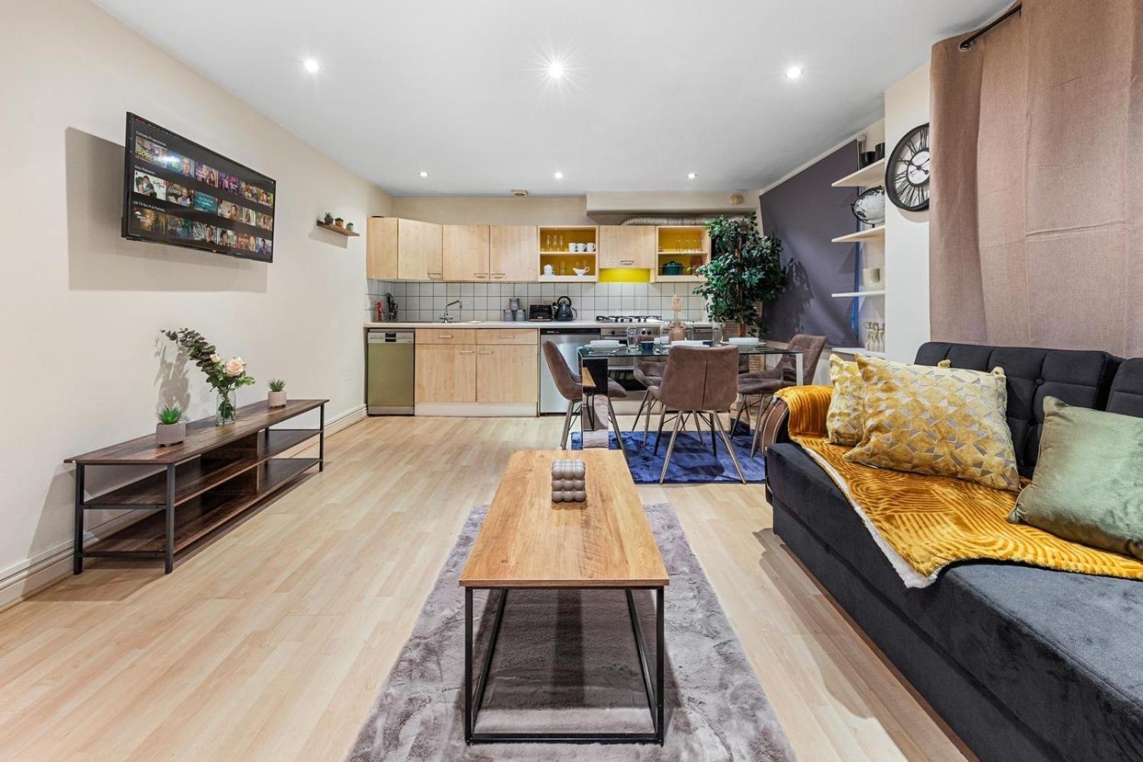 Deluxe Apartment - 1 Min Away From Camden Market And Station ロンドン エクステリア 写真