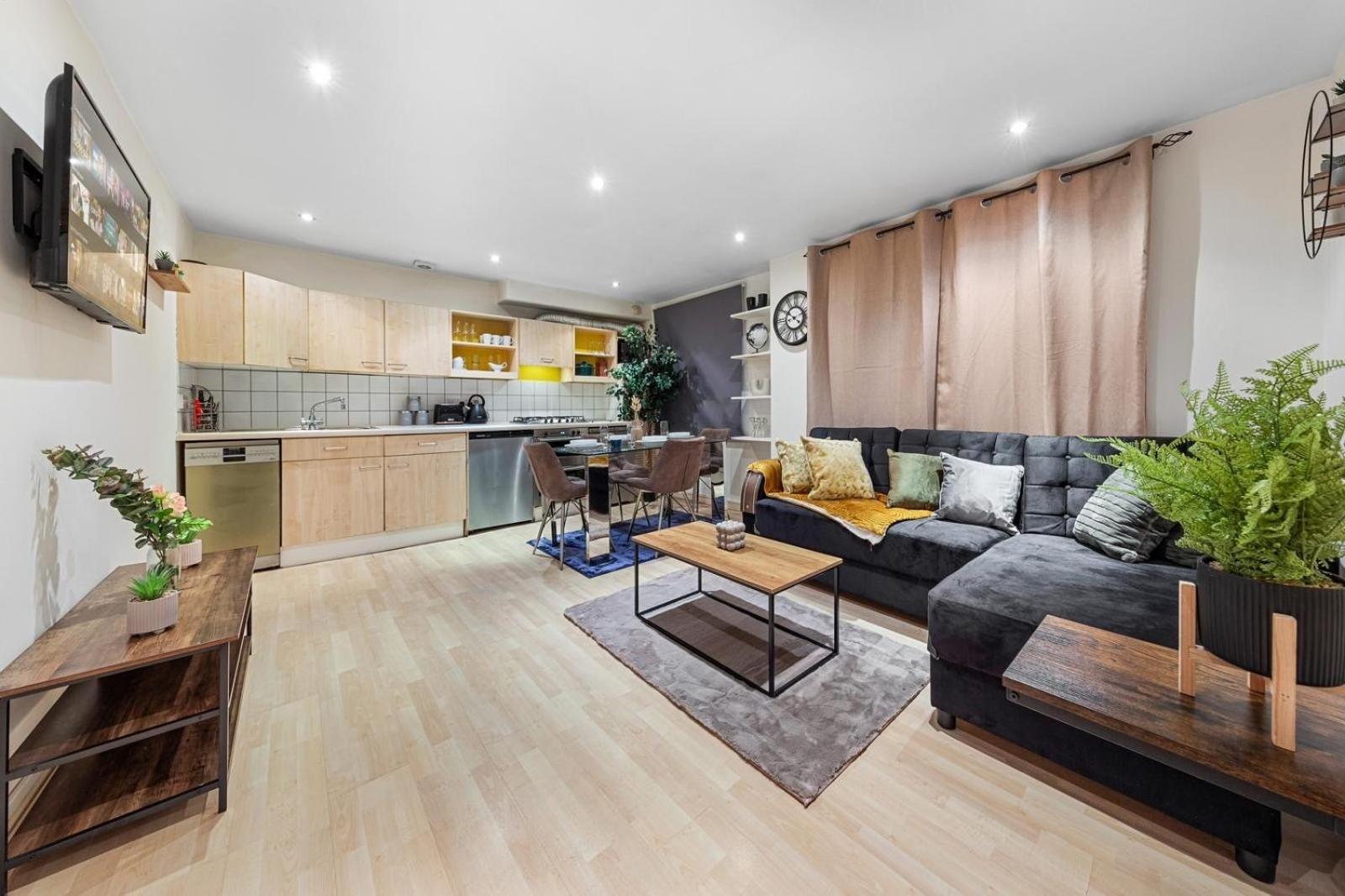 Deluxe Apartment - 1 Min Away From Camden Market And Station ロンドン エクステリア 写真