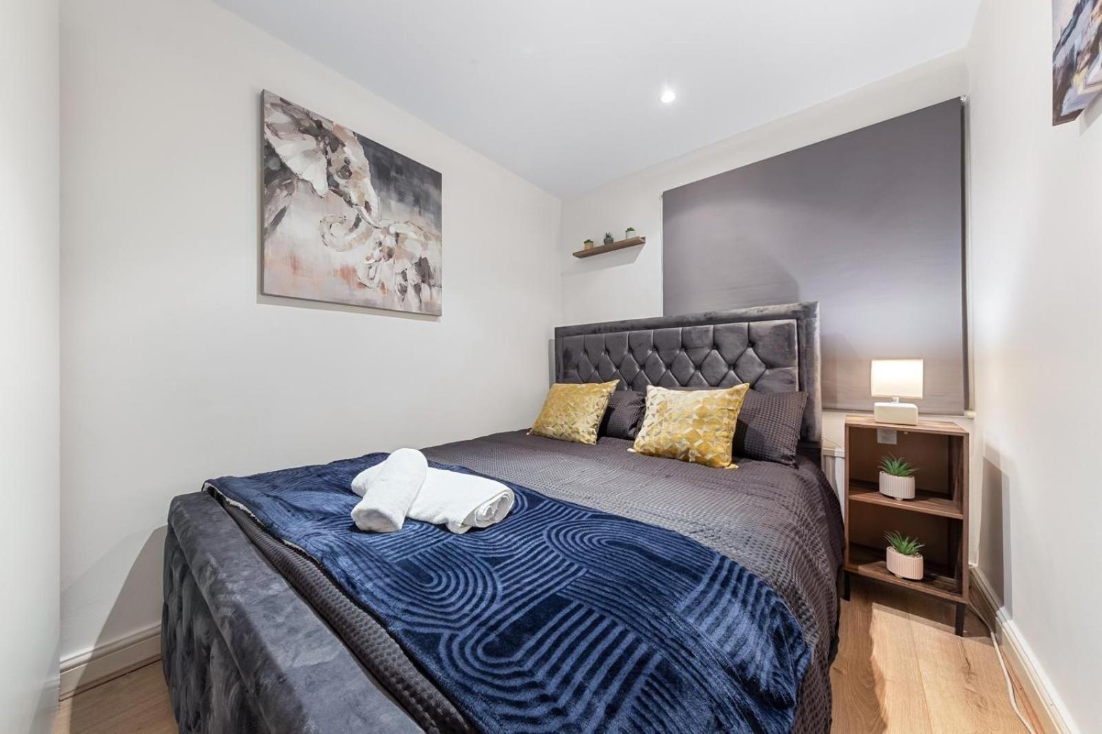 Deluxe Apartment - 1 Min Away From Camden Market And Station ロンドン エクステリア 写真
