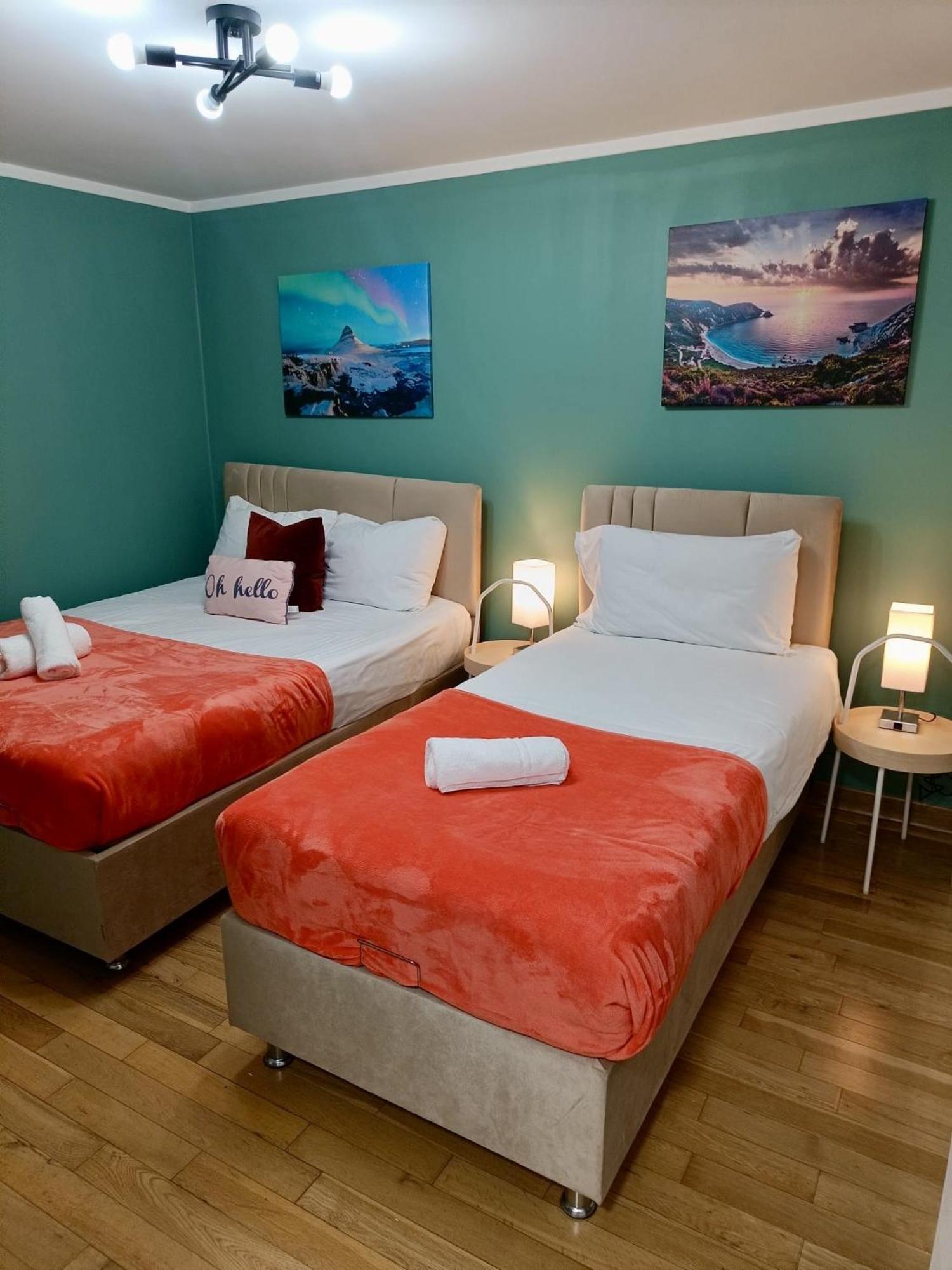 Deluxe Apartment - 1 Min Away From Camden Market And Station ロンドン エクステリア 写真